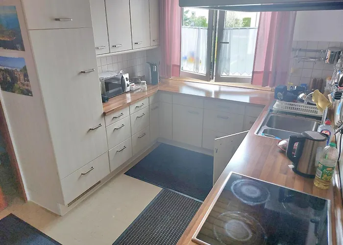 Apartment Make Yourself At *